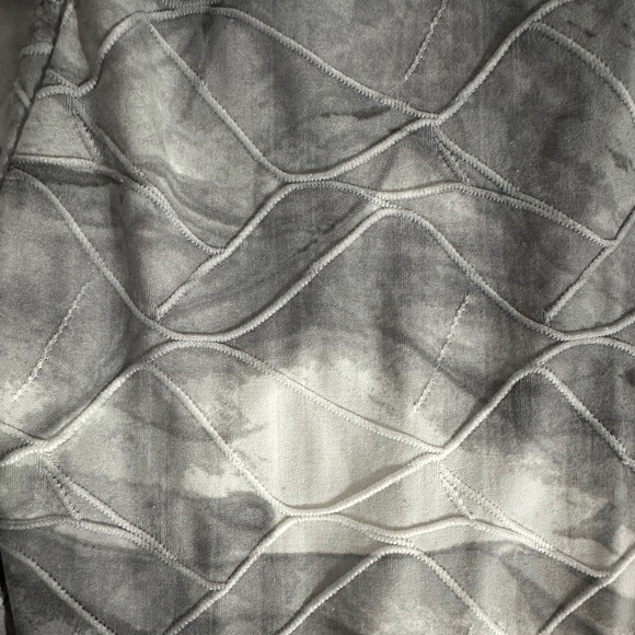 𝅺CACIA Women’s White/Gray Leggings! - Picture 2 of 2